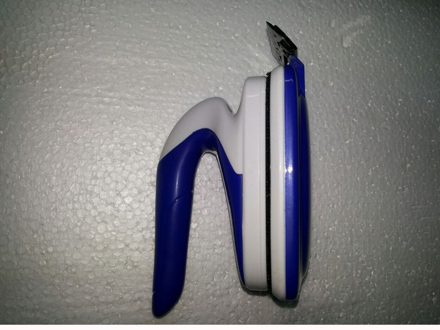 Sobo SB6 Magnetic Cleaner with Scraper for 5mm Glass