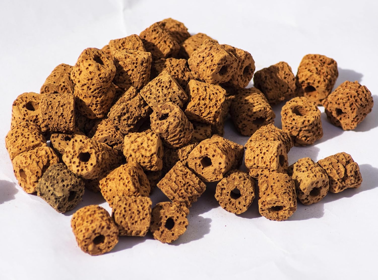 TUNAI Red Ceramic Bio Media Rings for Aquarium | 500g | Can be Used in Both Fresh and Sea Water